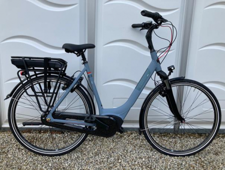 Browse through Gazelle bikes for sale in Belgium
