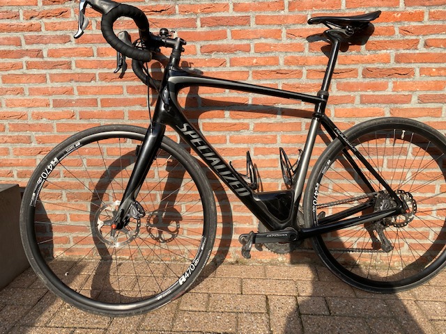 Used Specialized Roubaix 17 For Sale