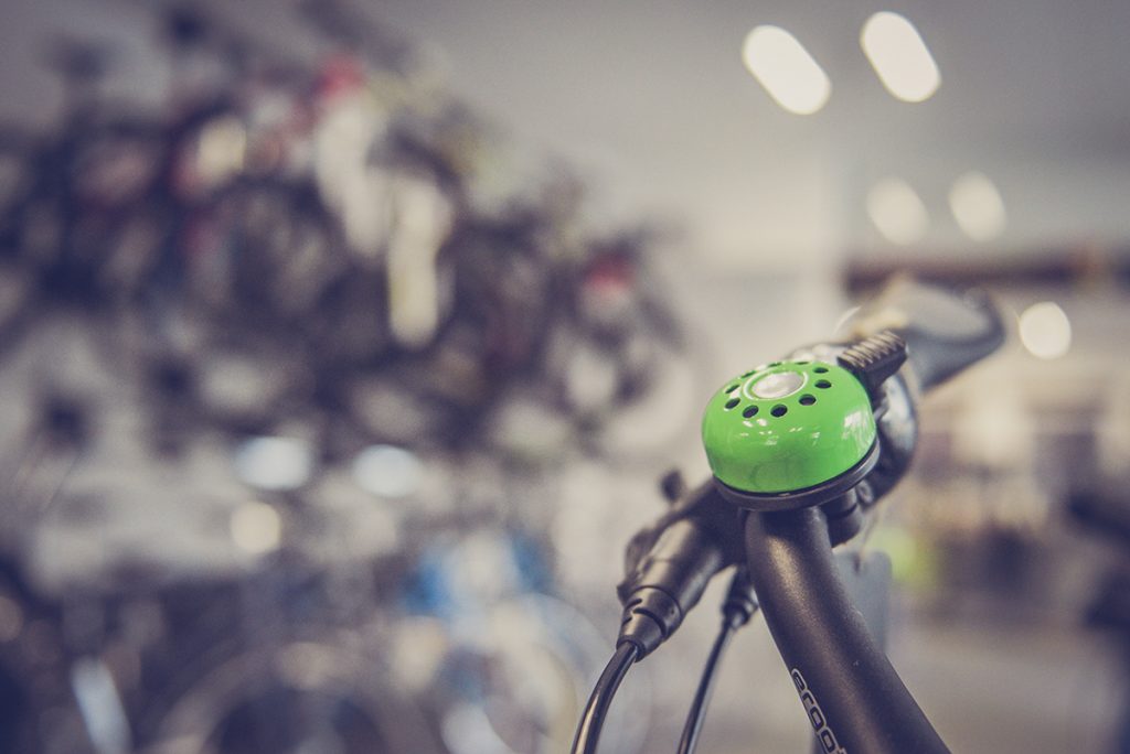 Avec un vélo électrique, vous évitez les files et c’est meilleur pour l’environnement.