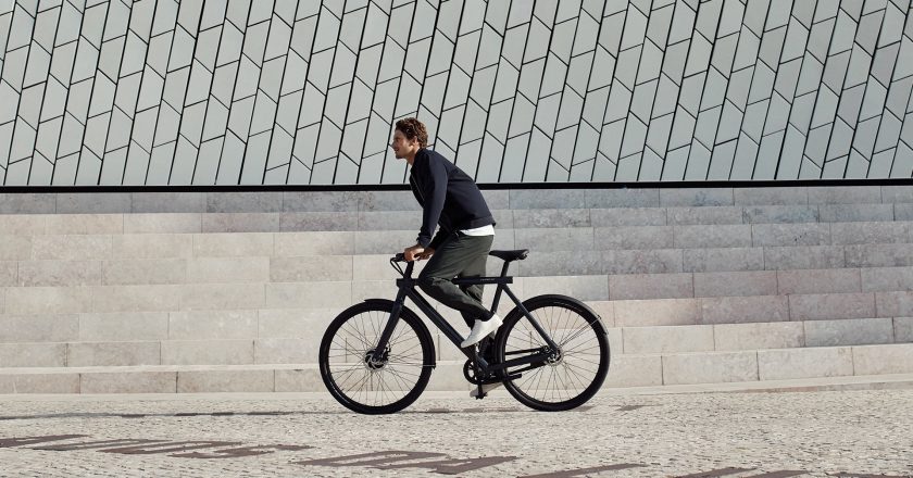VanMoof Electrified S2 & X2 smart e-bikes